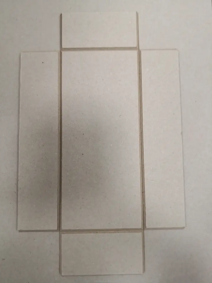 เครื่องเซาะร่องกระดาษแข็งกระดาษแข็งประสิทธิภาพความแม่นยำความเร็วสูงอัตโนมัติ